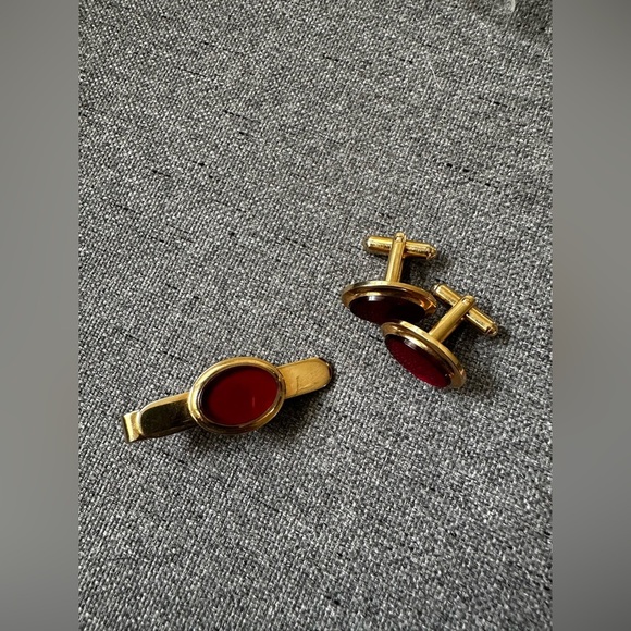 Vintage Men's Gold Plated Red Glow SPEIDEL Cuff-links Cufflinks and Tie Clip Set - Picture 2 of 9